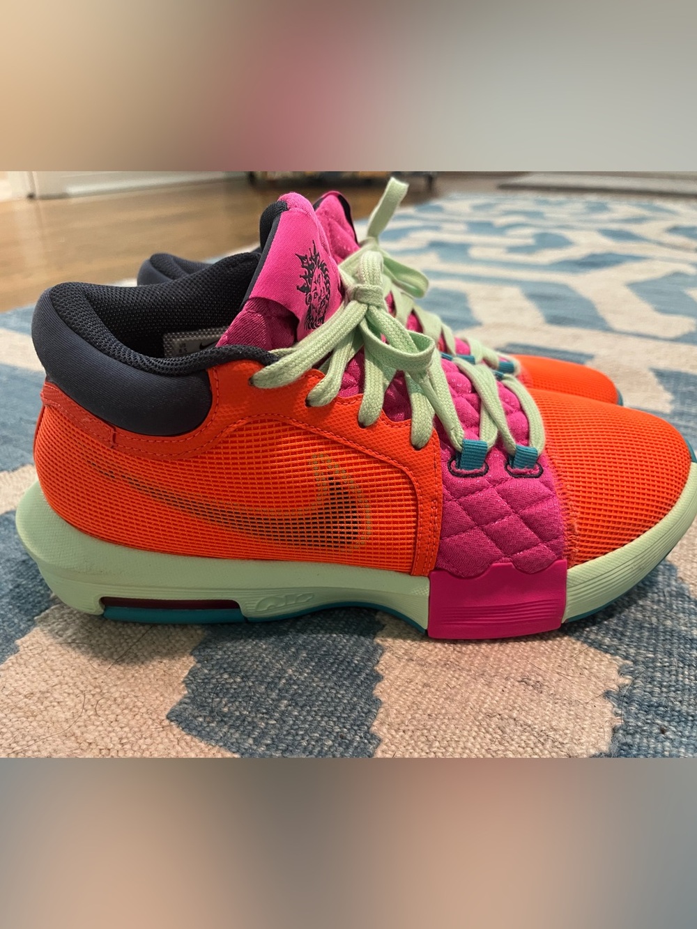 Nike LeBron Witness 8 “Total Orange Laser Fuchsia” Men’s Sz 8.5